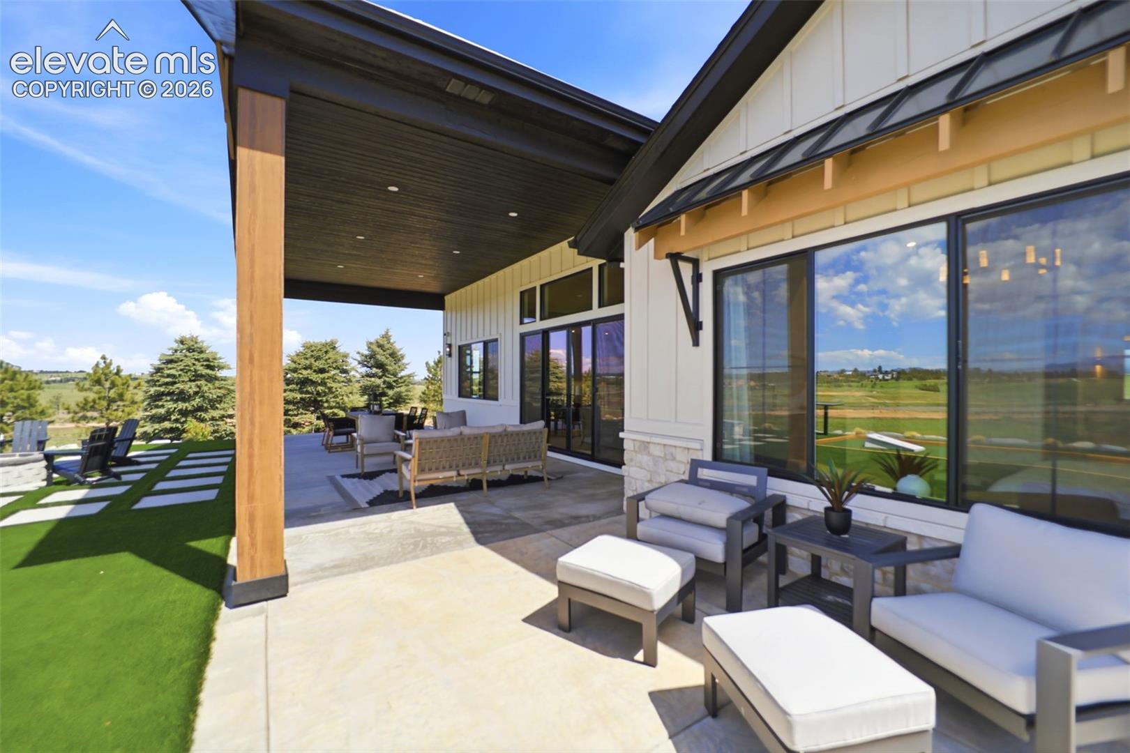 Listing photo 43 for 15390 Sandbagger Drive
