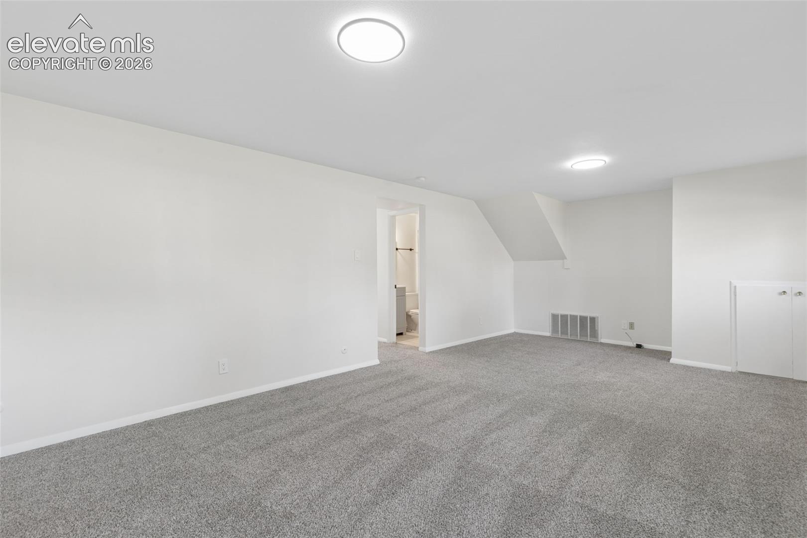 Listing photo 30 for 1501 Newcastle Street