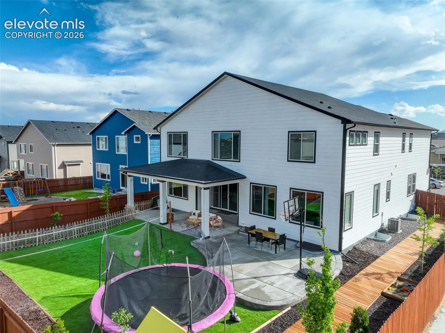Listing photo 44 for 10877 Rolling Mesa Drive