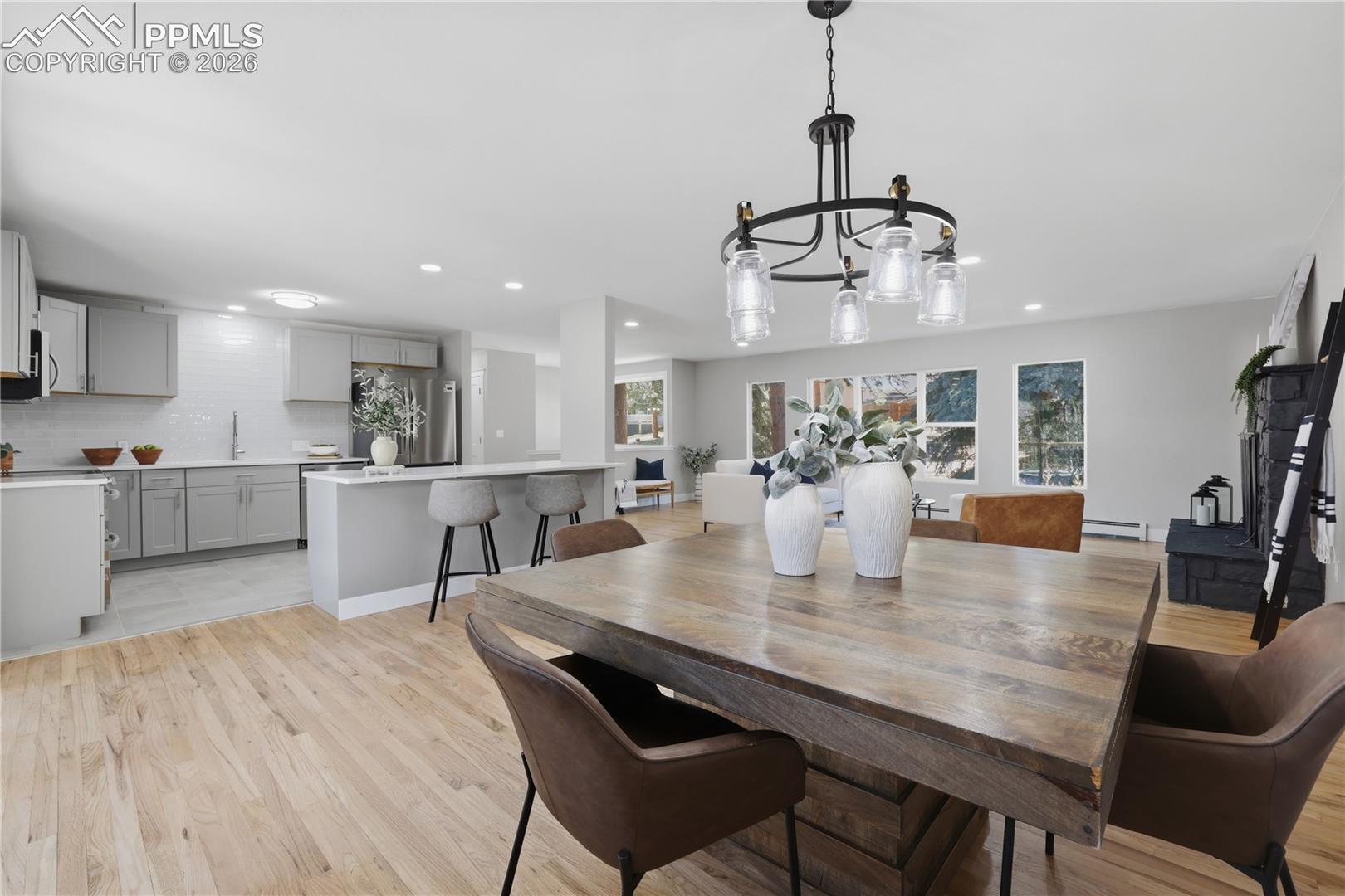 Listing photo 16 for 307 Evergreen Street