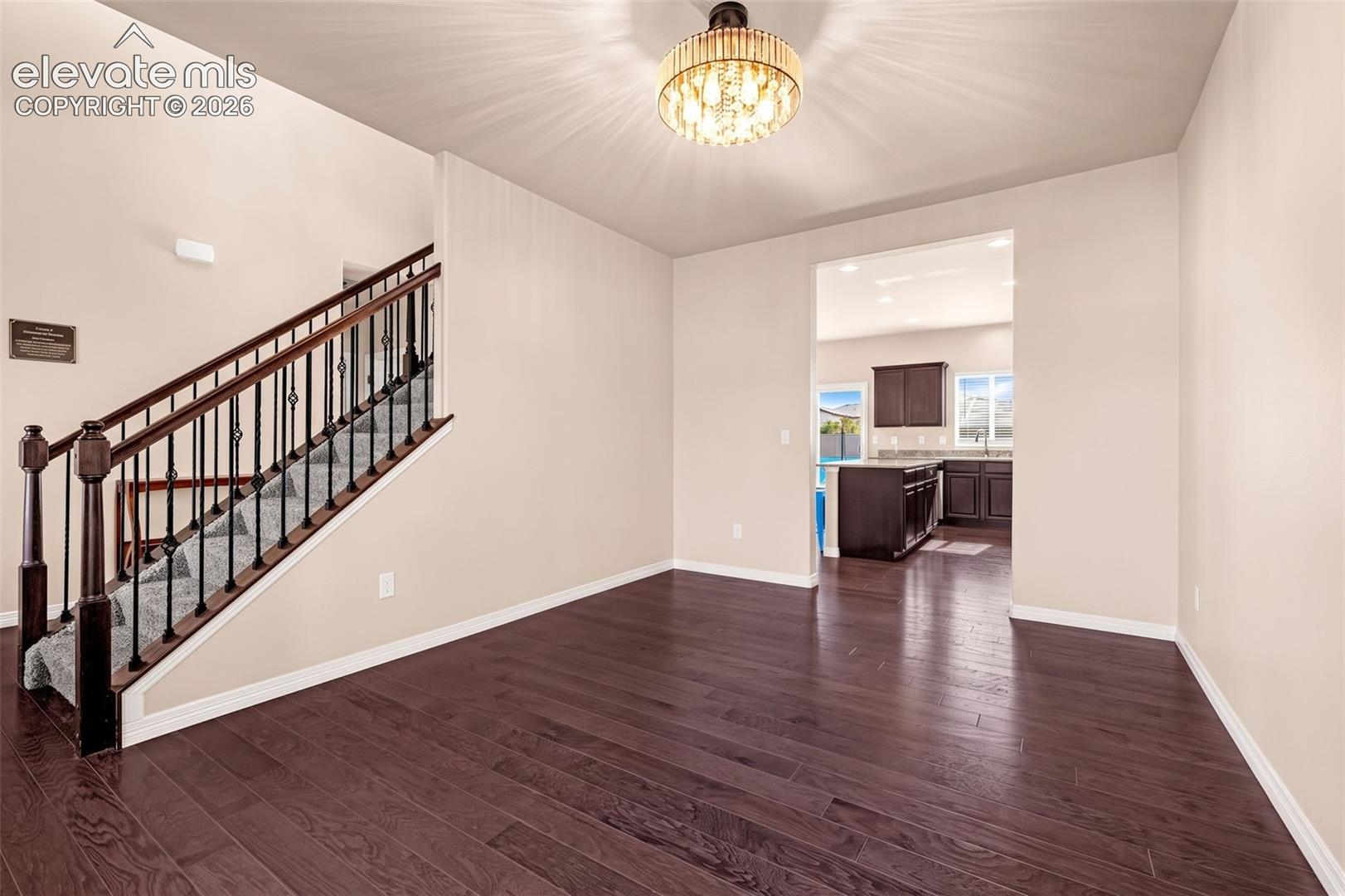 Listing photo 6 for 6607 Lamine Drive