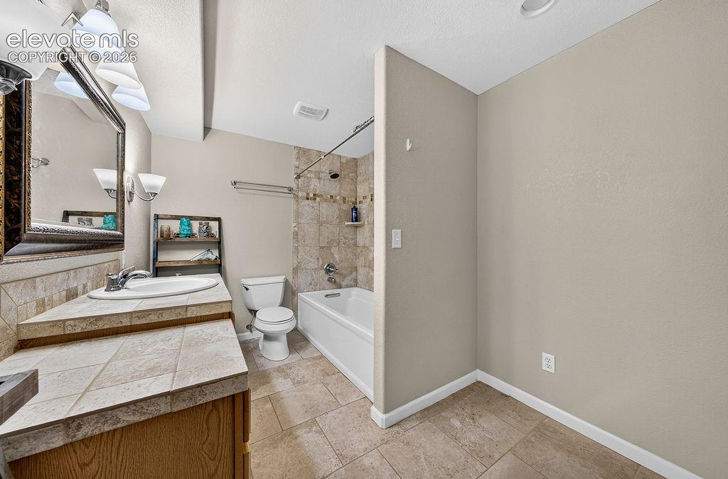 Listing photo 42 for 7239 Gardenstone Drive