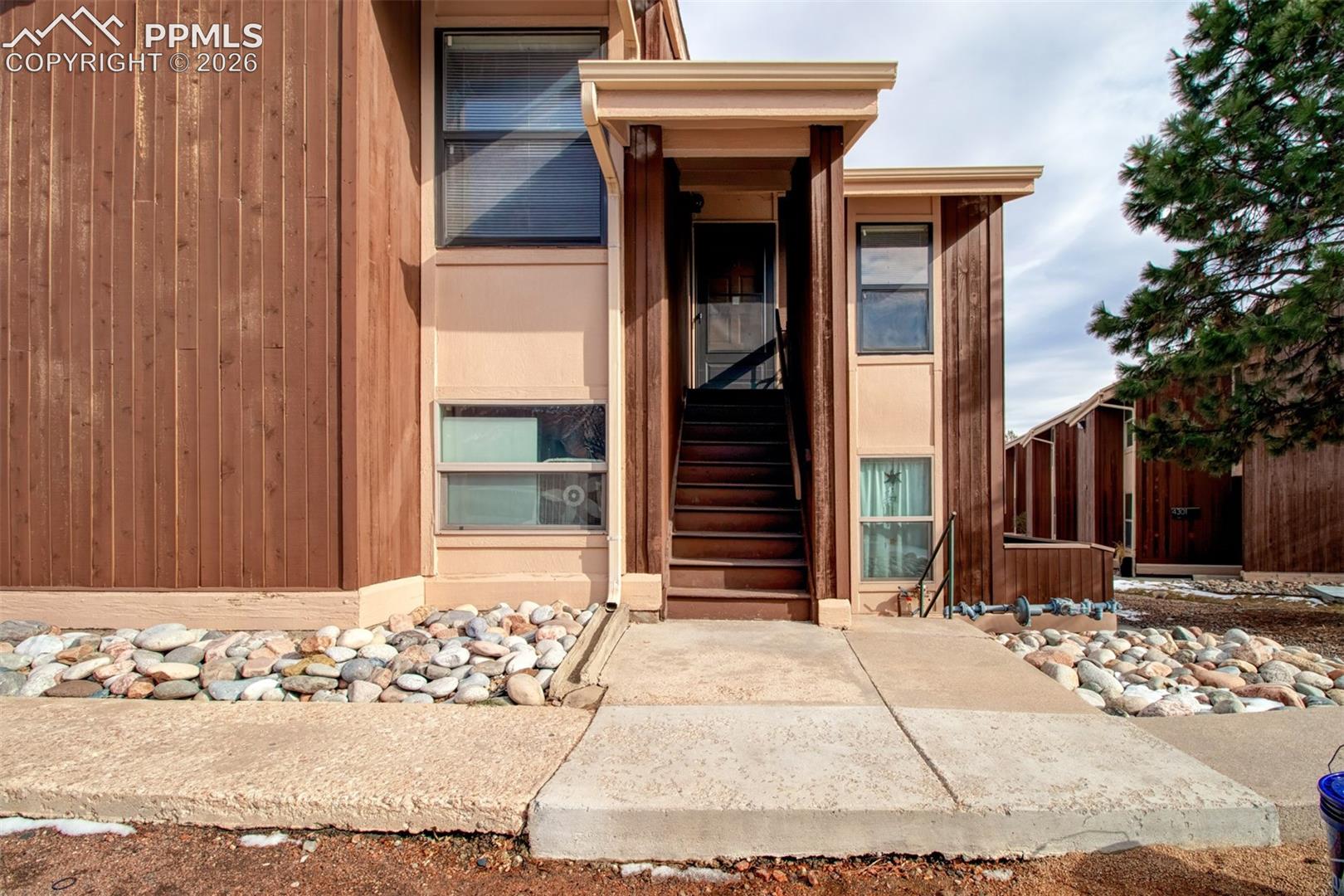 4245 Carefree Circle
