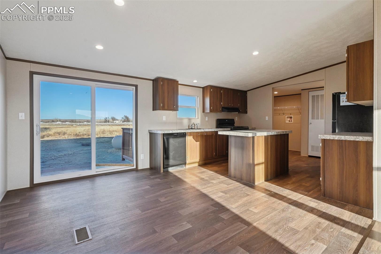 Listing photo 2 for 20585 Calle Pacifico Point