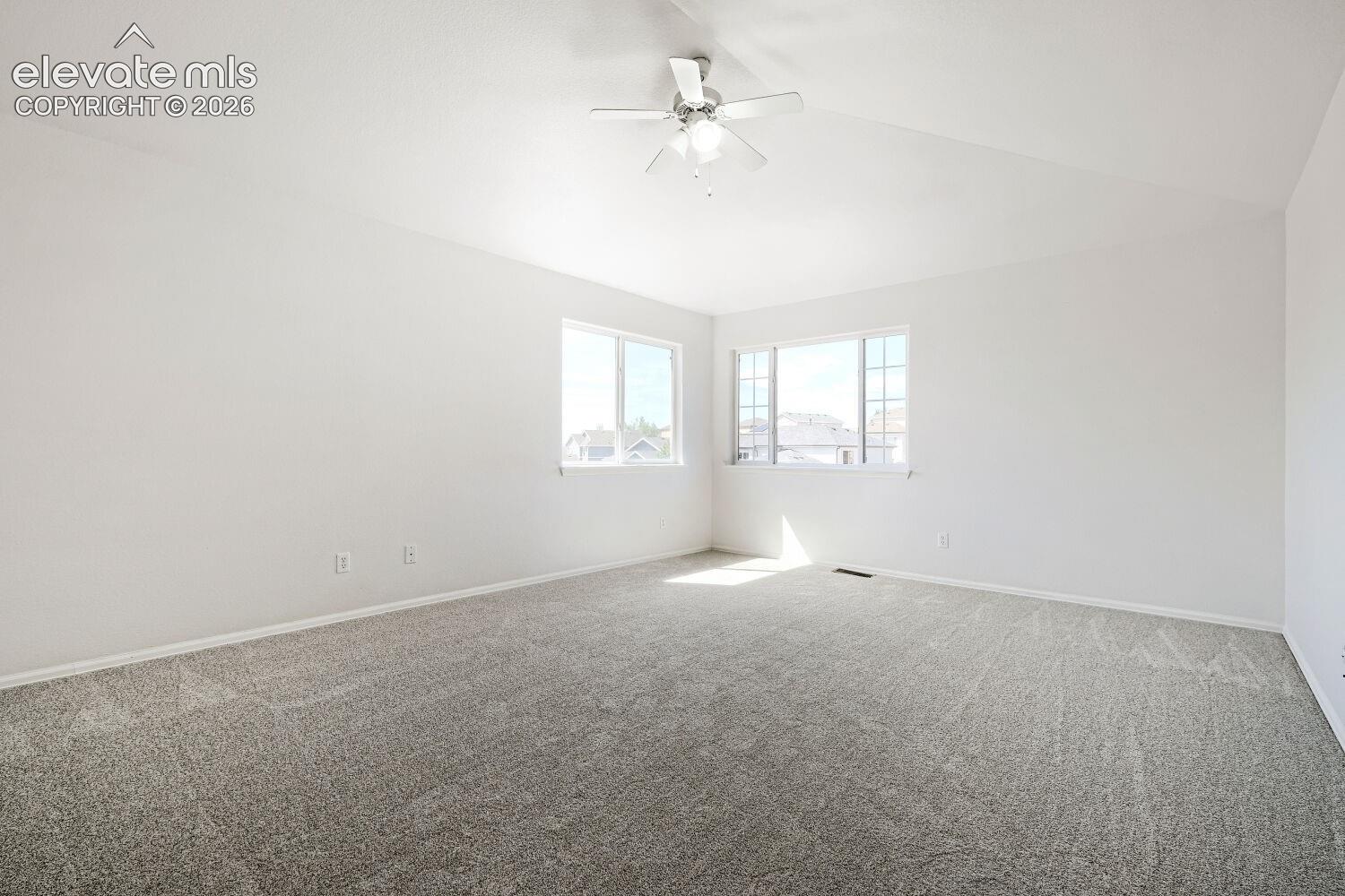 Listing photo 17 for 10025 everglades Drive