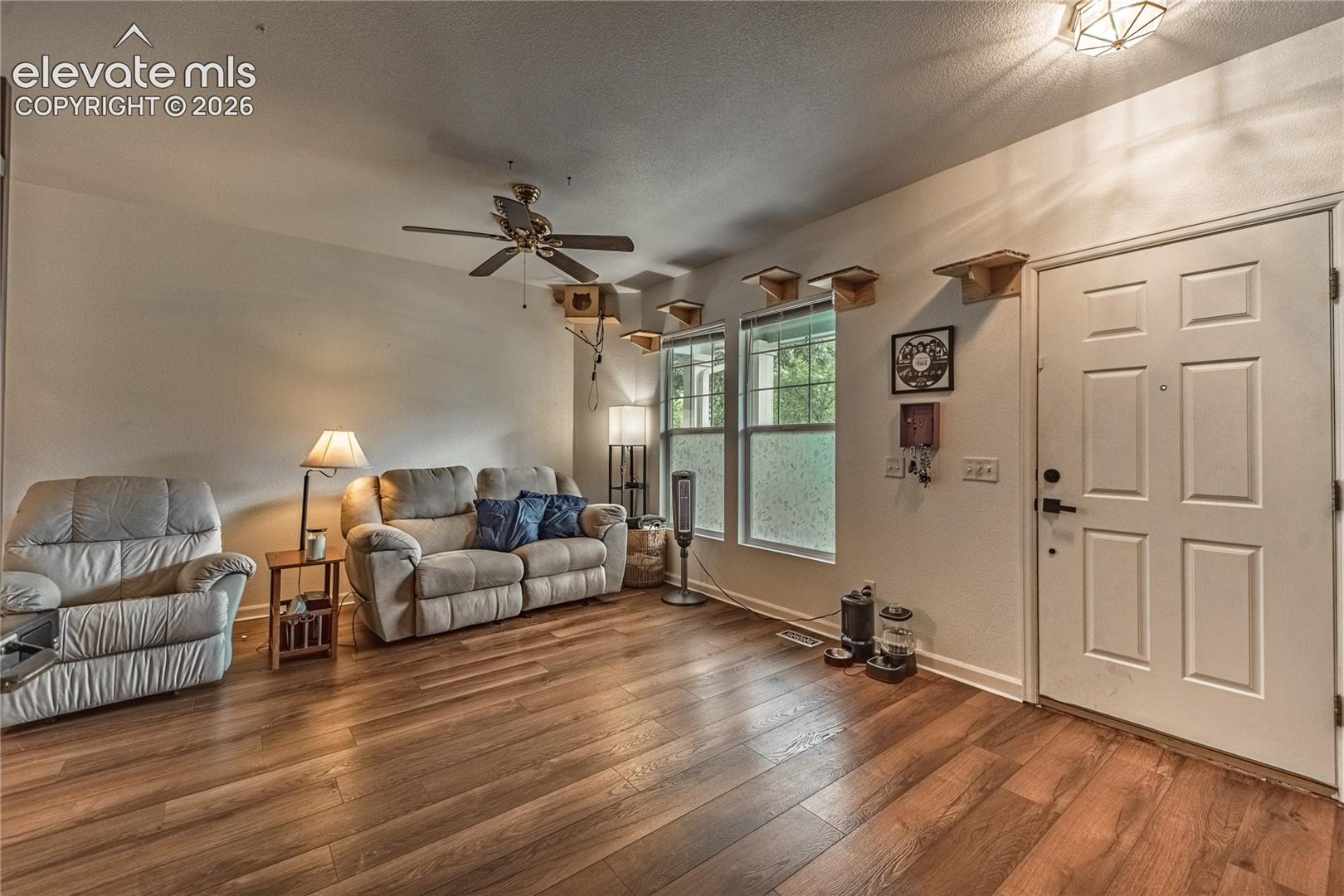 2256 Gilpin Avenue, photo 3