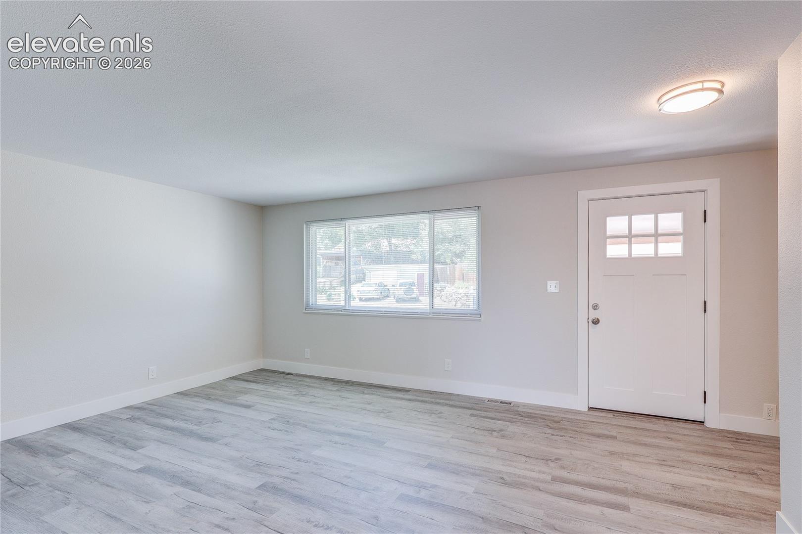 Listing photo 28 for 3100 S Dale Court