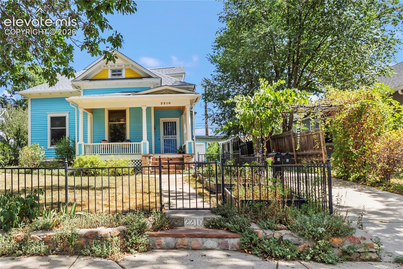 2210 W Kiowa Street โ listing photo