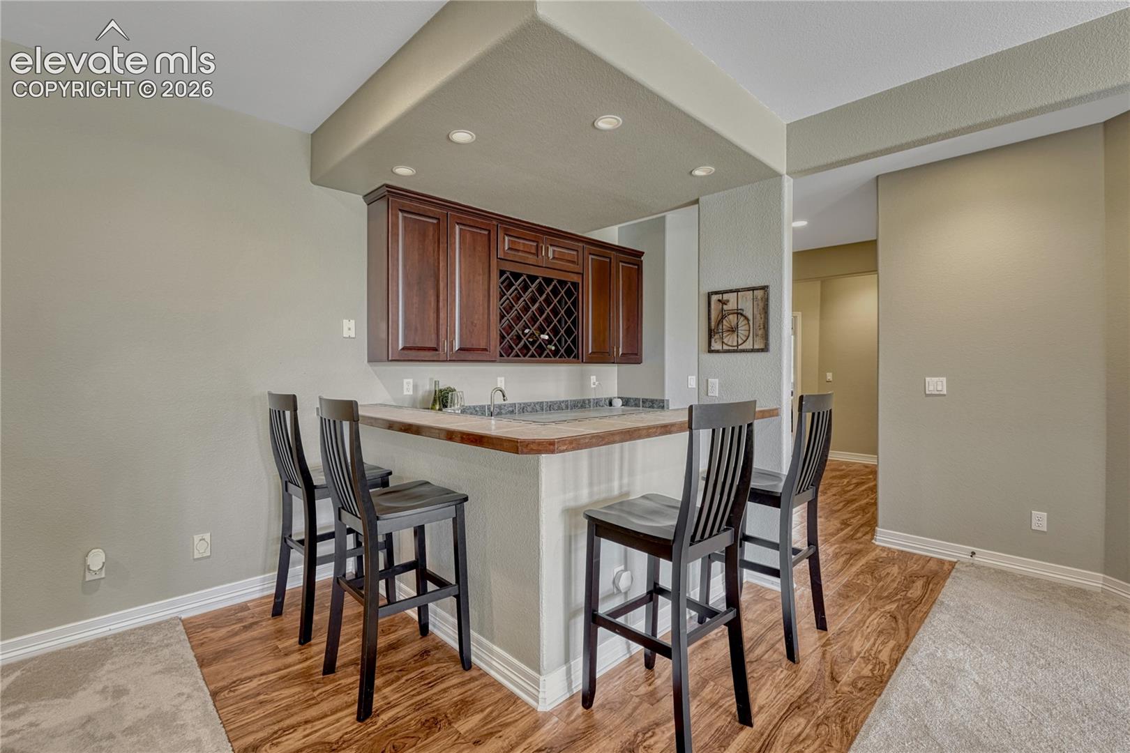 Listing photo 33 for 17180 Colonial Park Drive