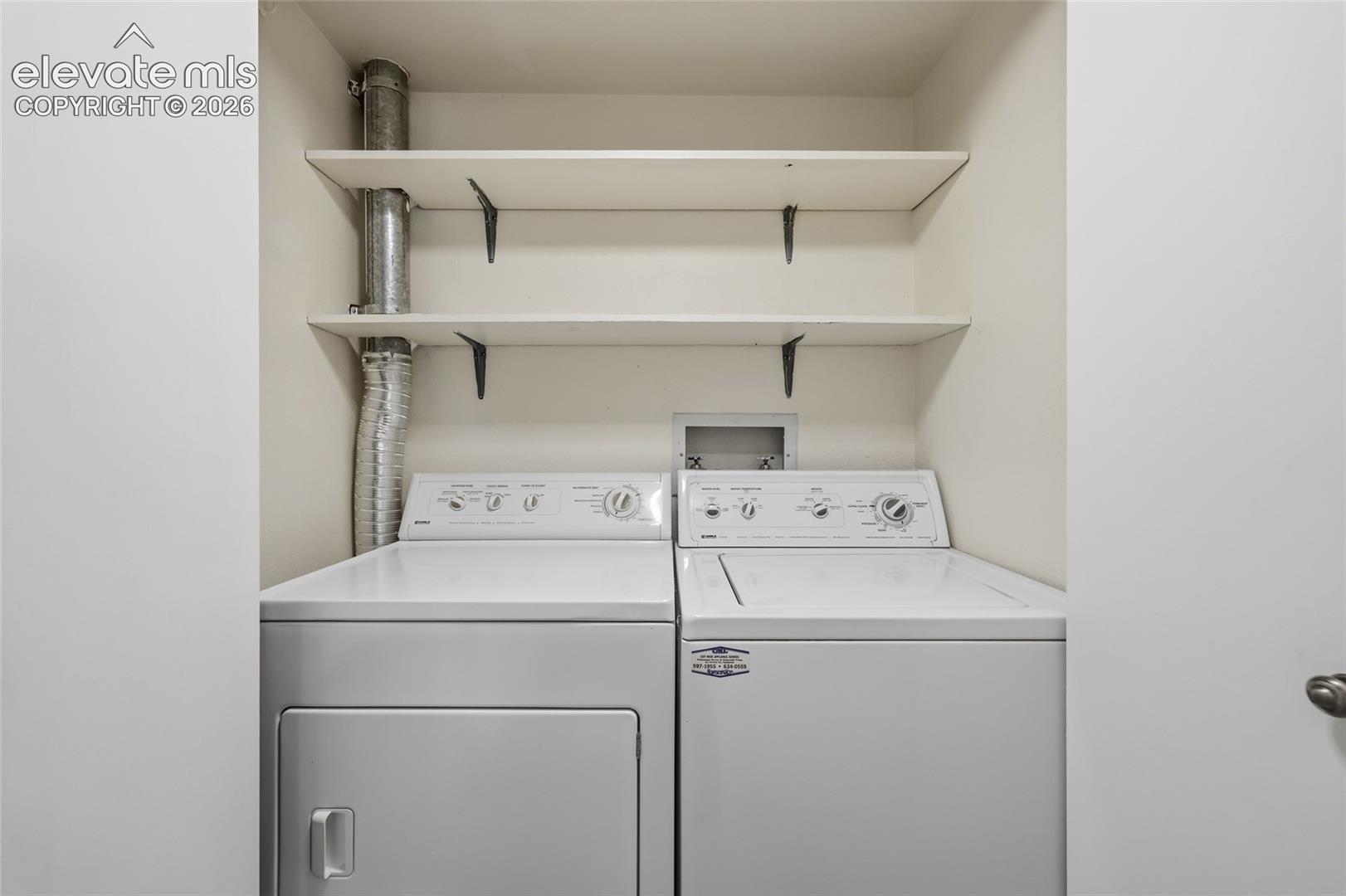 Listing photo 22 for 1062 Fontmore Road C