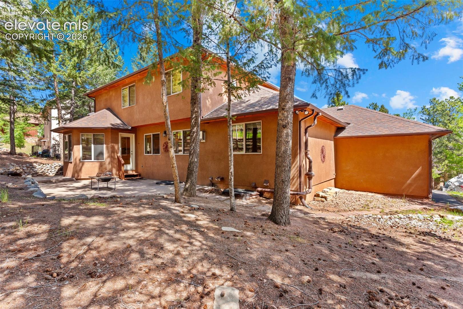 Listing photo 33 for 1215 Karen Lane