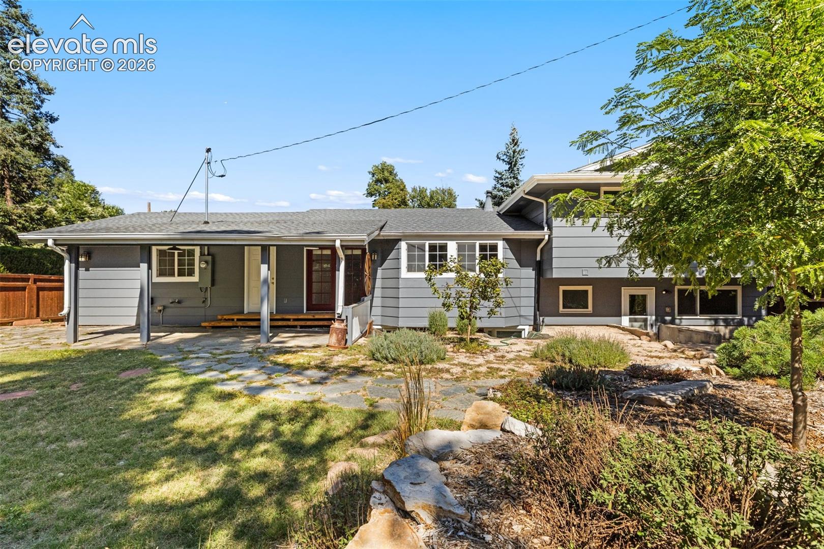 Listing photo 25 for 509 W Cheyenne Road