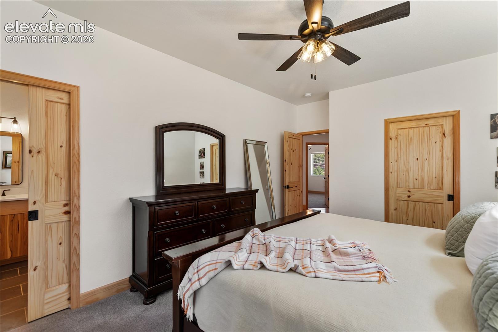 Listing photo 33 for 1382 Ridgestone Drive