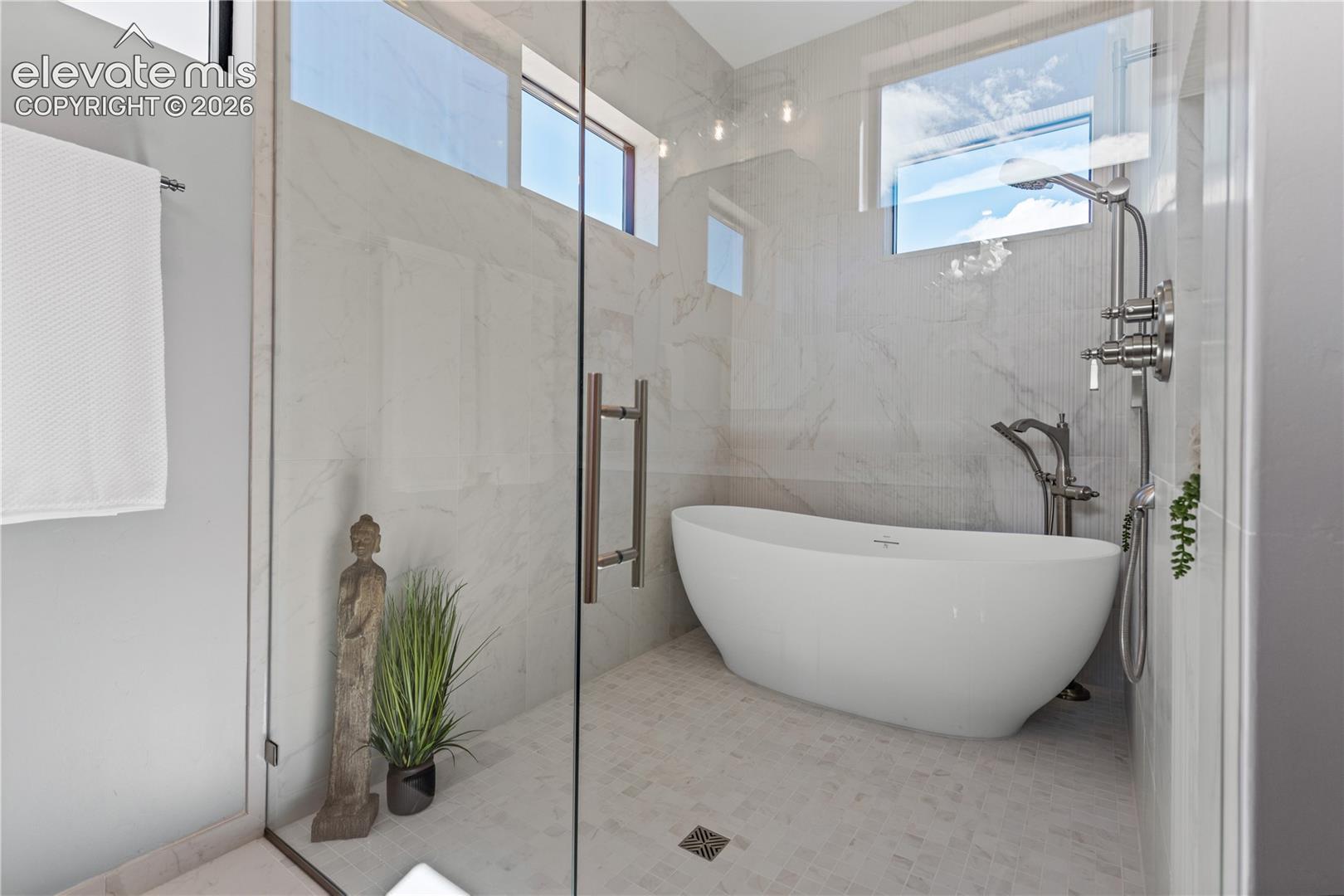 Listing photo 22 for 1405 Red Haven Place