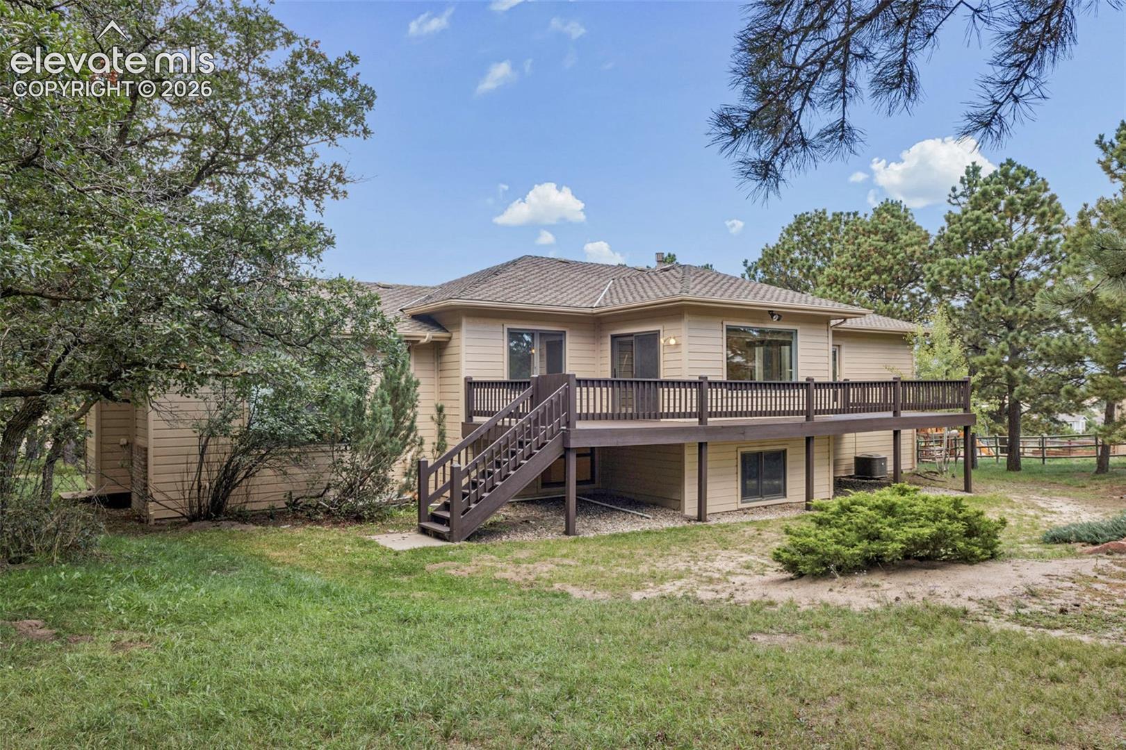 Listing photo 48 for 19975 Doewood Drive