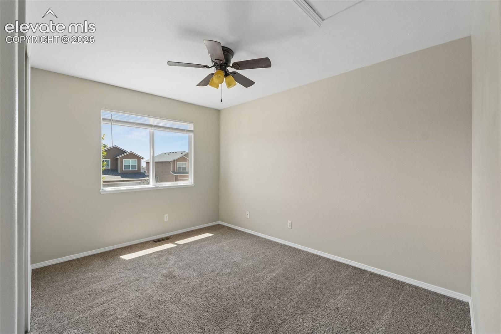 Listing photo 16 for 7174 Araia Drive