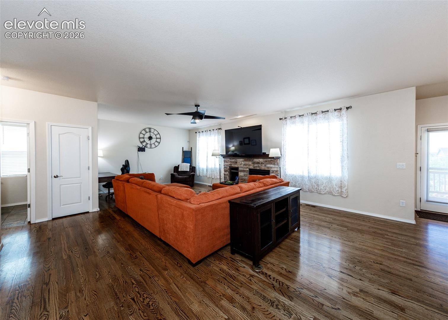 Listing photo 8 for 12931 Stone Valley Drive