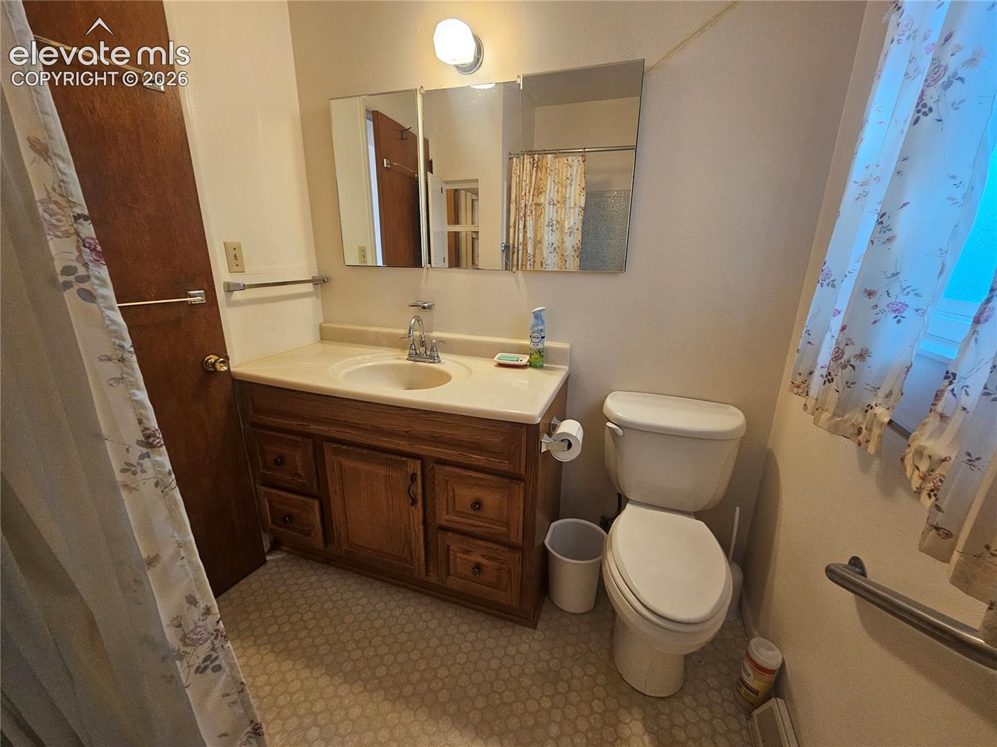 Listing photo 15 for 25 Minden Circle