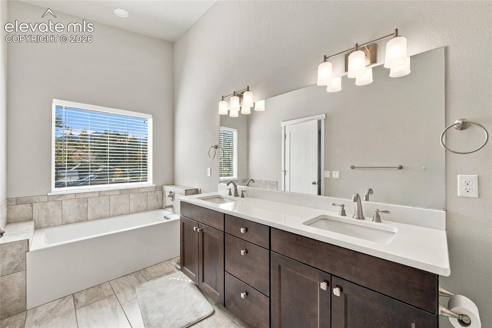 Listing photo 18 for 1317 W Colorado Avenue
