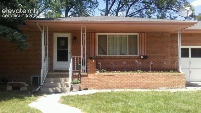 Listing photo 4 for 222 W Polk Street