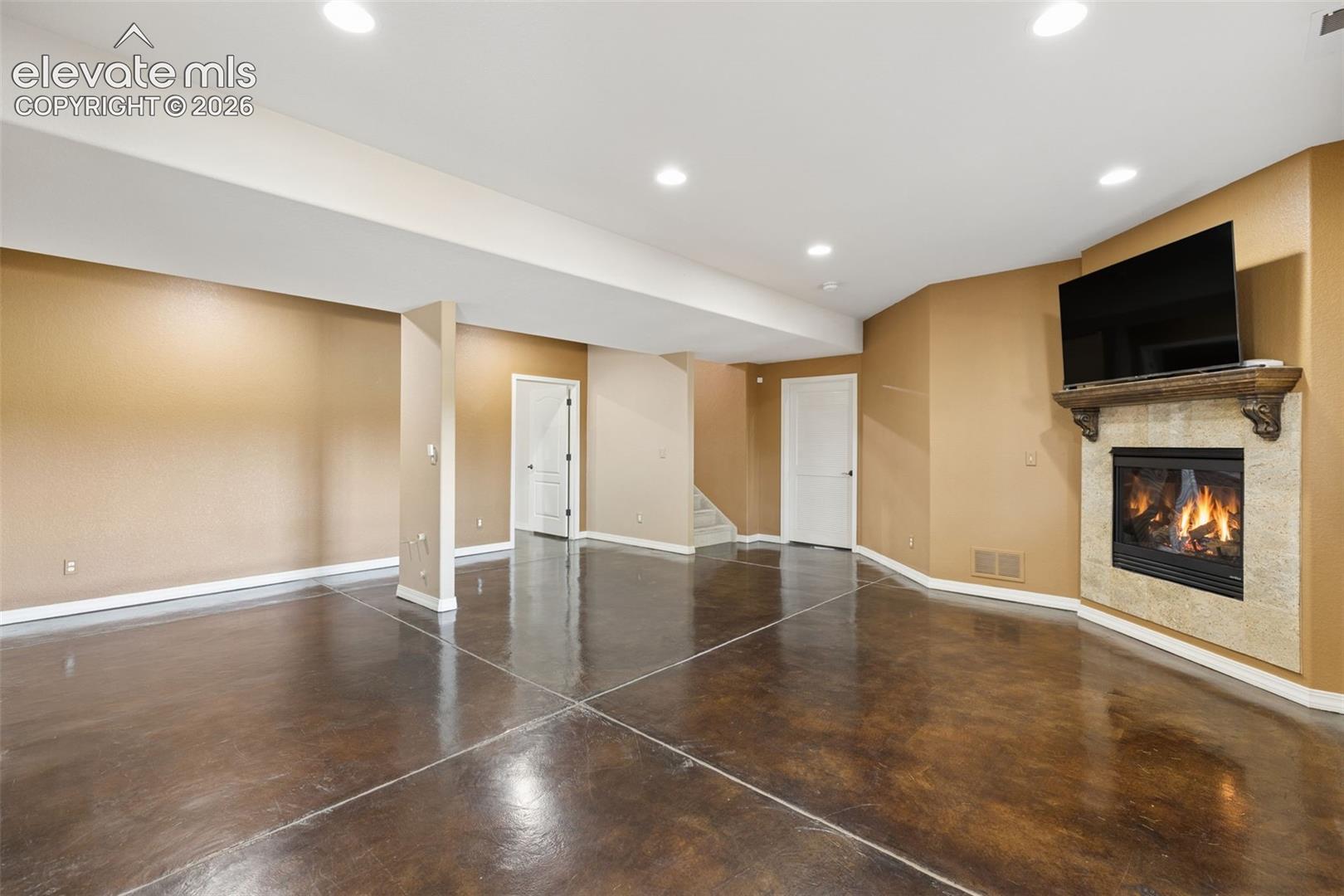 Listing photo 23 for 1055 Bayfield Drive