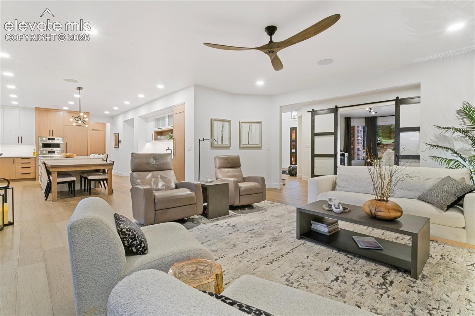 Listing photo 7 for 17270 Colonial Park Drive