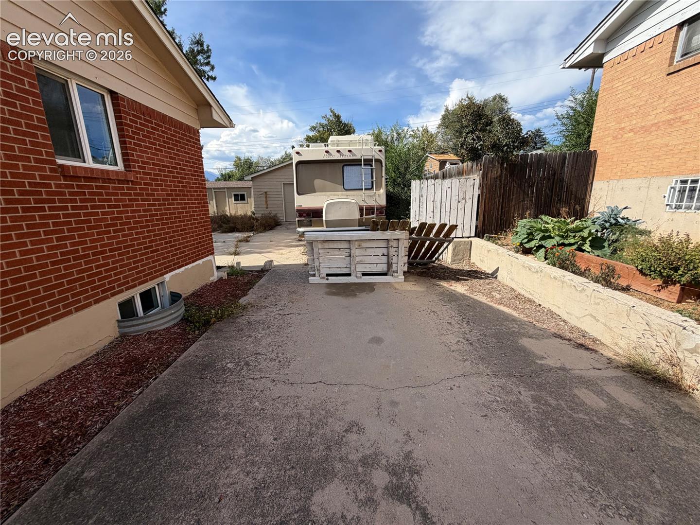 Listing photo 22 for 10 N Garland Avenue