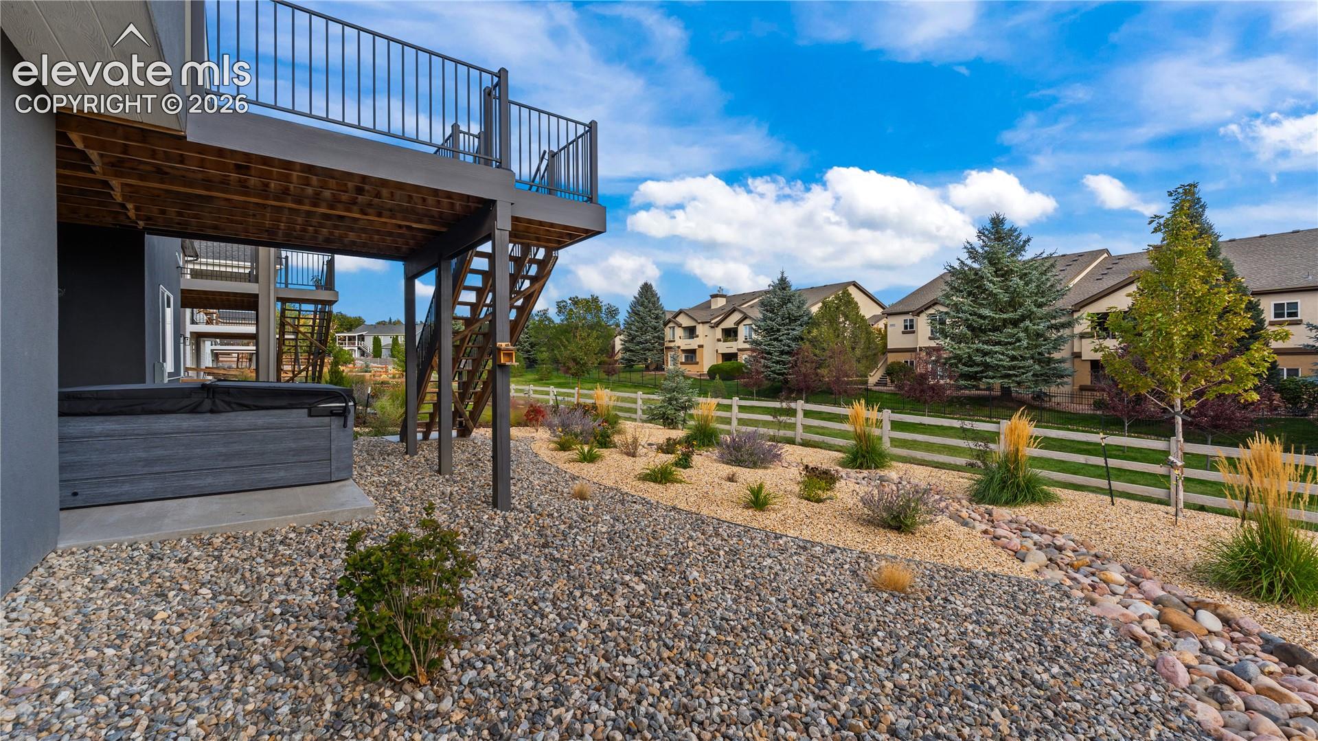 Listing photo 14 for 6575 Vistancia Avenue