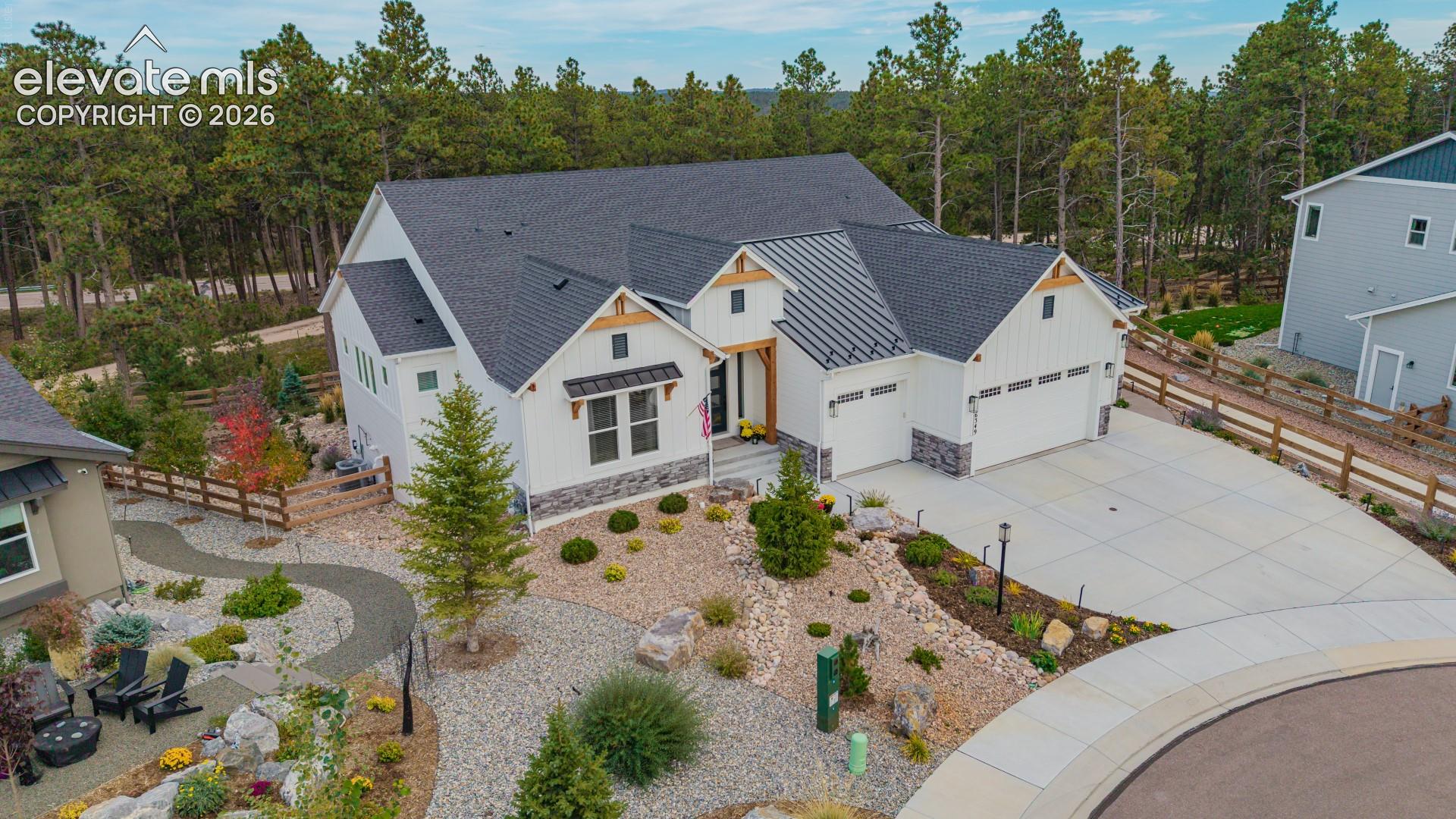 Listing photo 2 for 16349 Treetop Glory Court