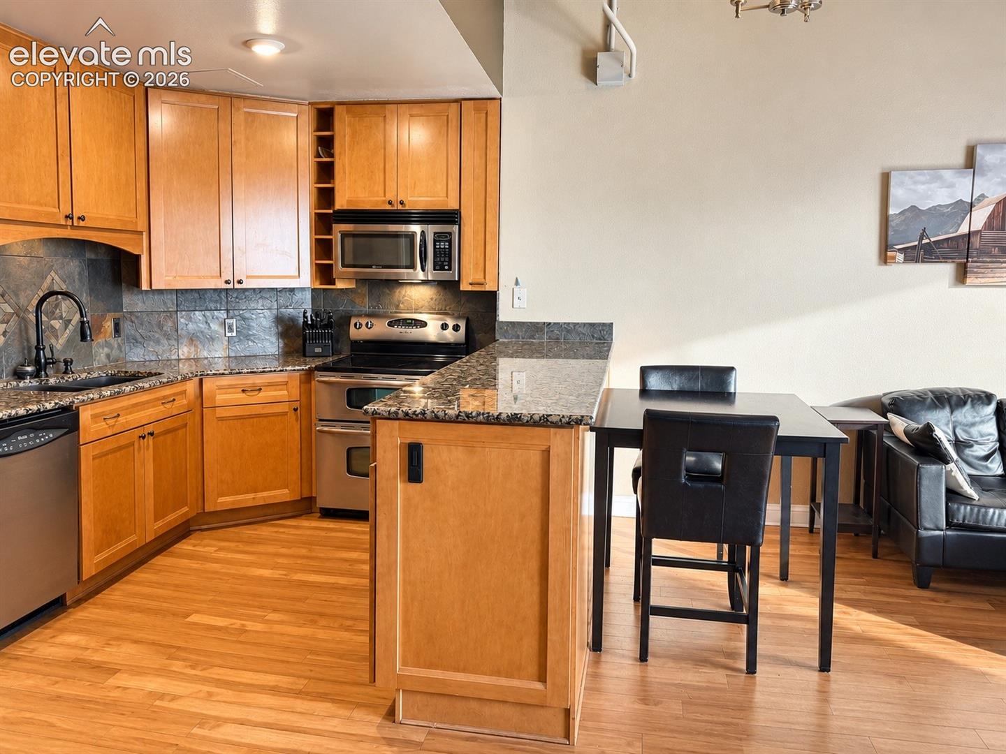 Listing photo 8 for 1625 Larimer Street 3202