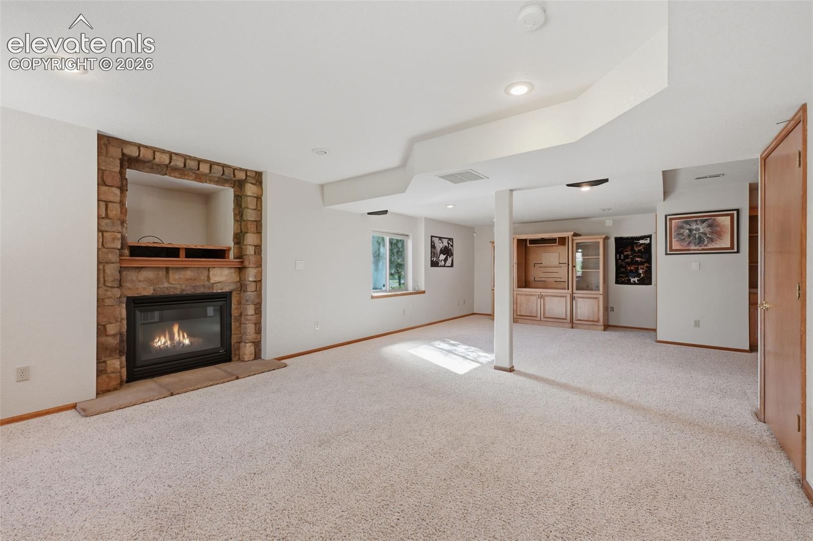 2040 Wickes Road, photo 40