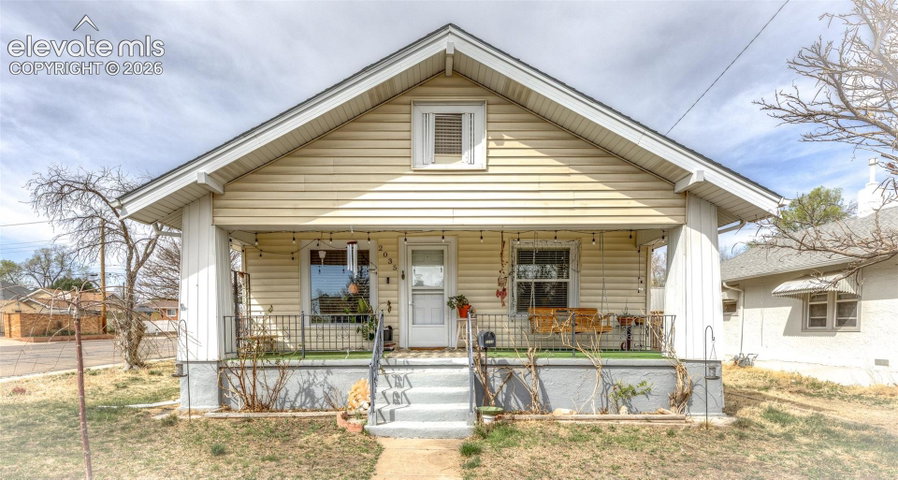 2035 Pine Street — listing photo