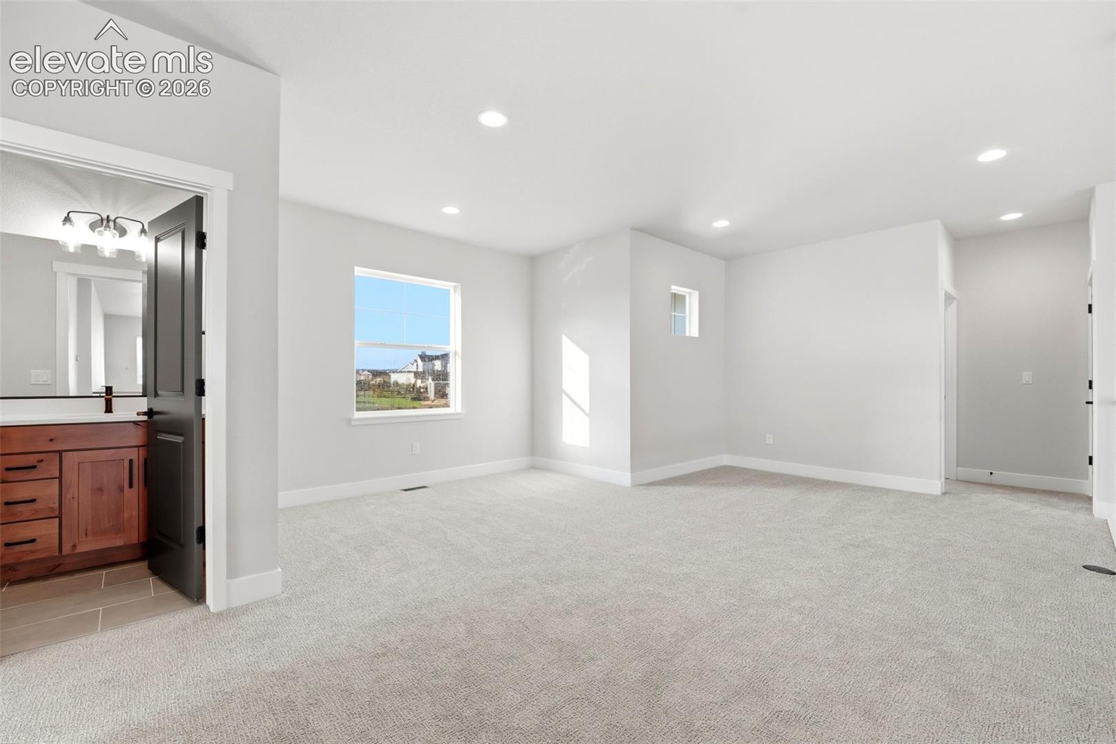 Listing photo 38 for 2453 Sangria Court