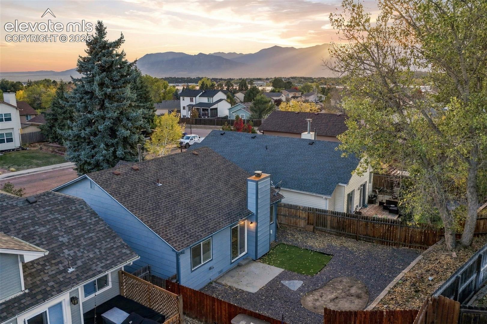 Listing photo 35 for 6430 Lonsdale Drive