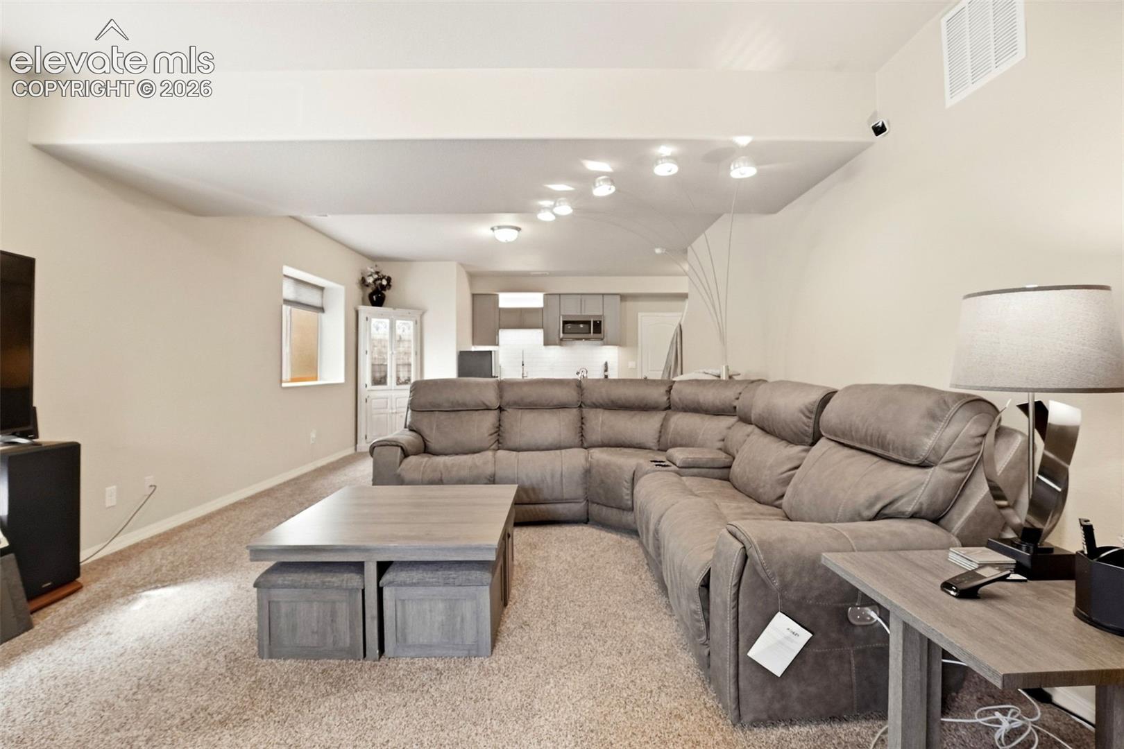 Listing photo 39 for 19524 Lindenmere Drive