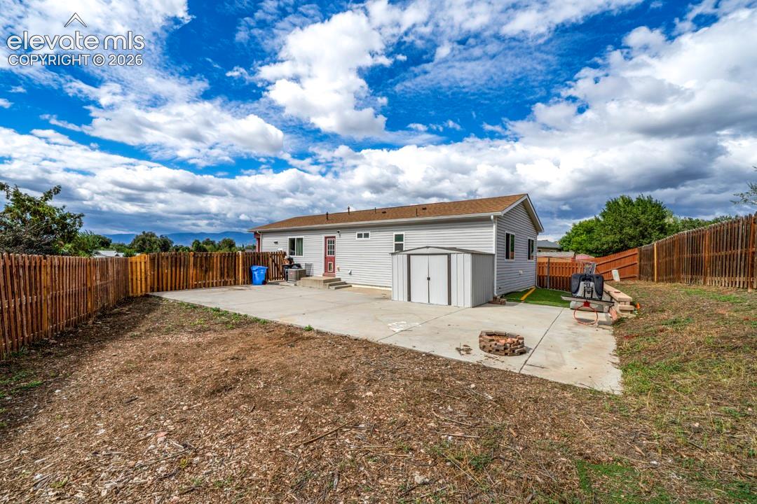 Listing photo 18 for 203 Red Finch Lane