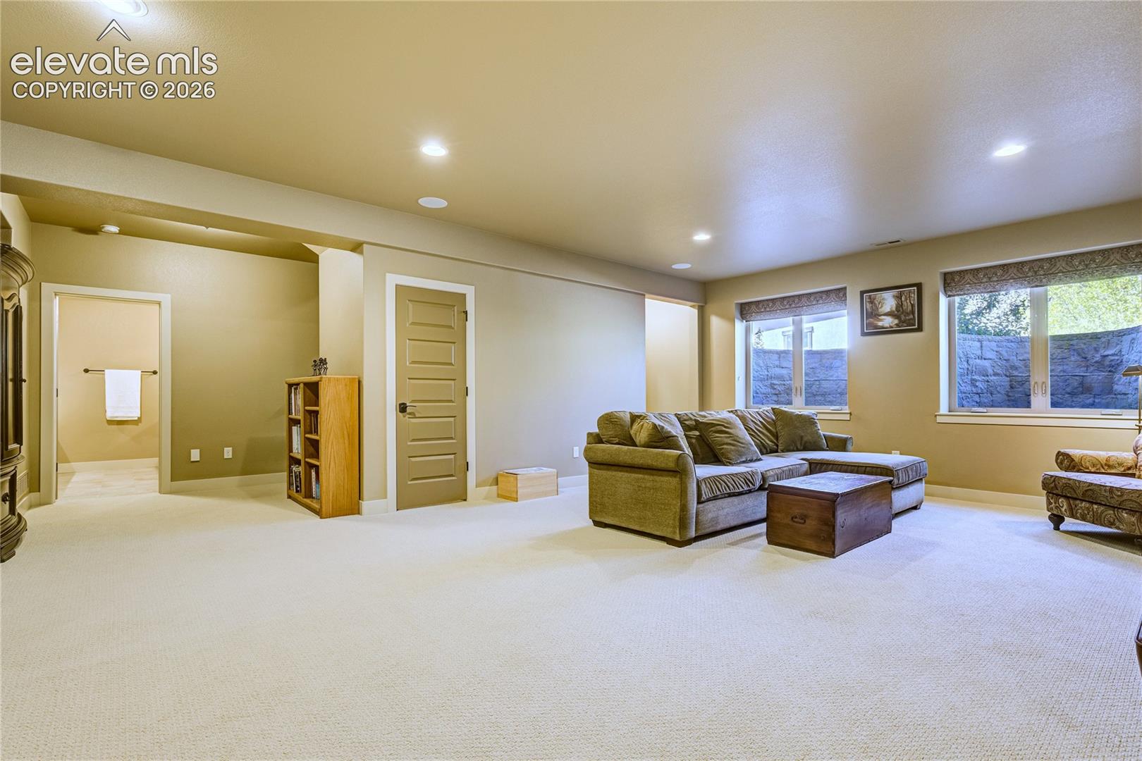Listing photo 35 for 12427 Creekhurst Drive