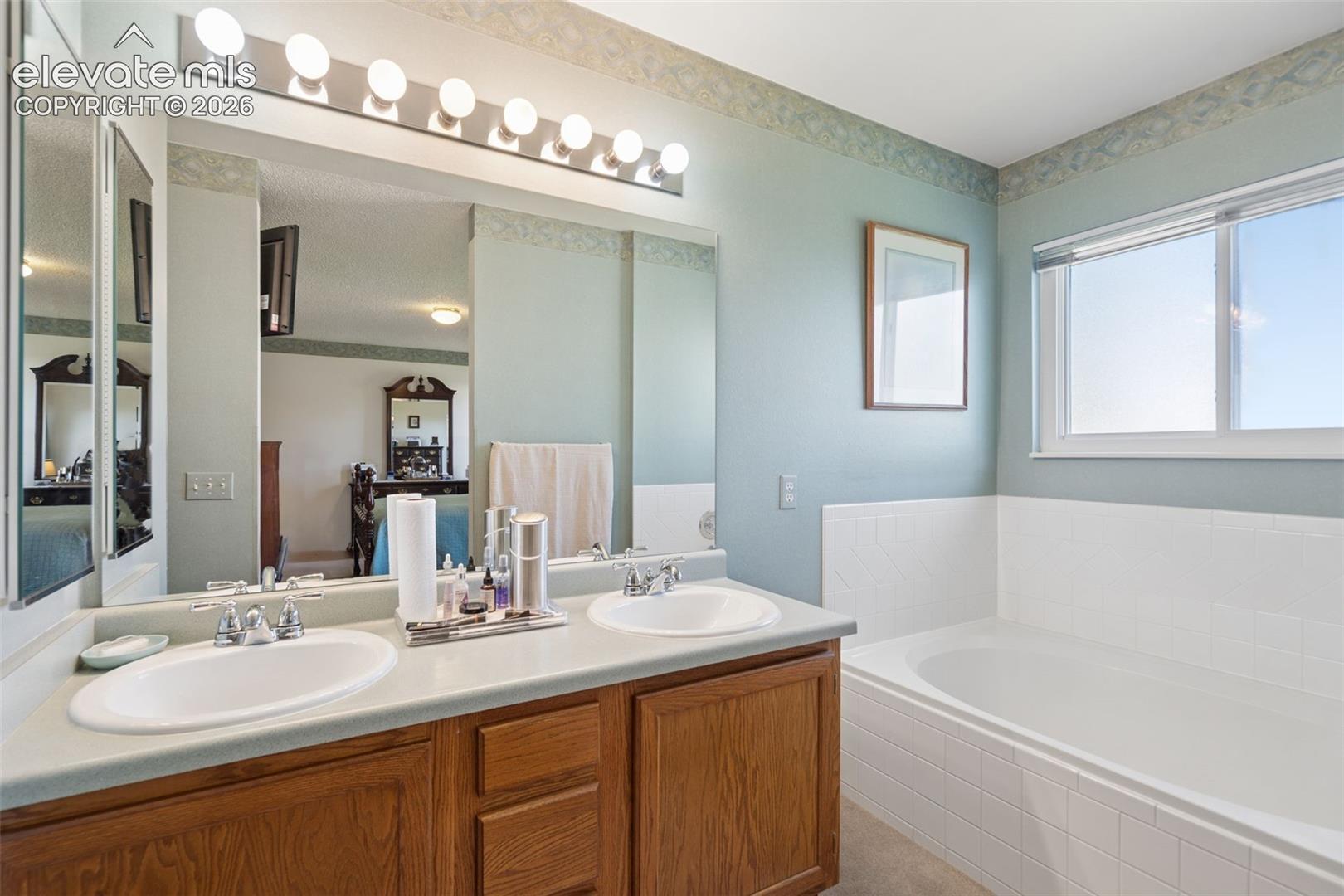 Listing photo 27 for 425 Fleming Street
