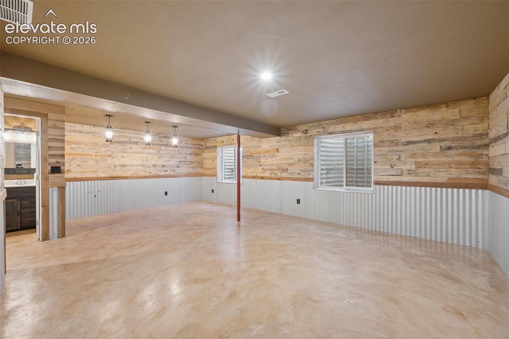 Listing photo 26 for 7589 Chenoa Court