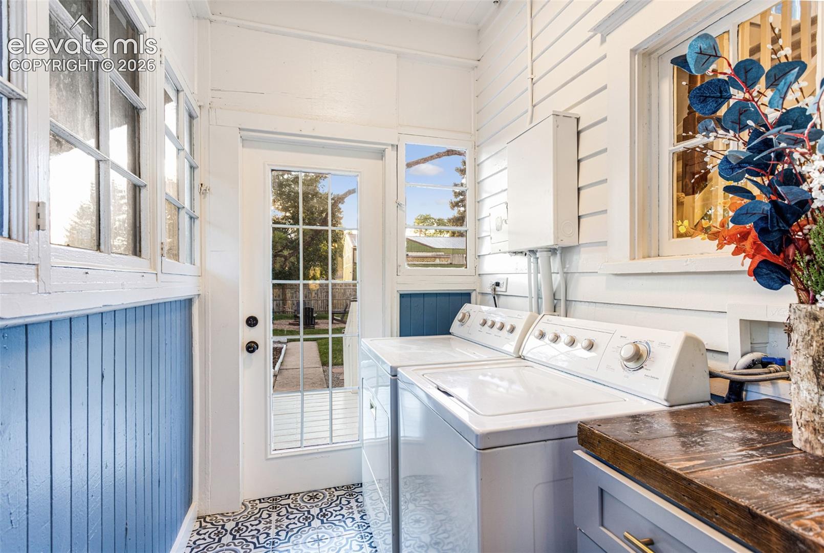 Listing photo 32 for 7801 Valley View Street