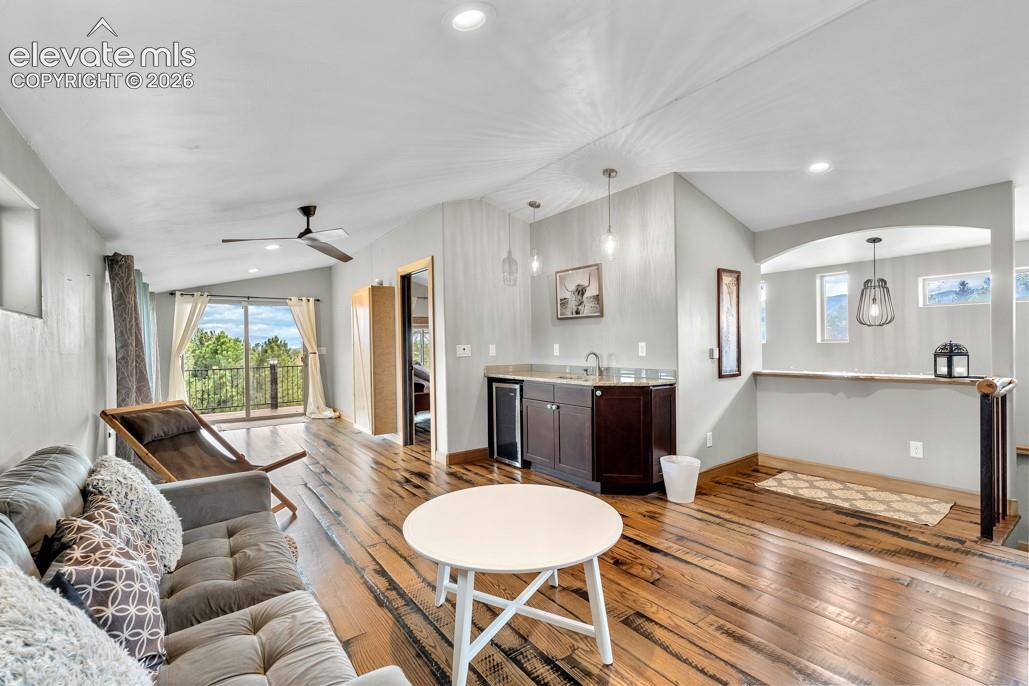 Listing photo 17 for 14490 Westchester Drive