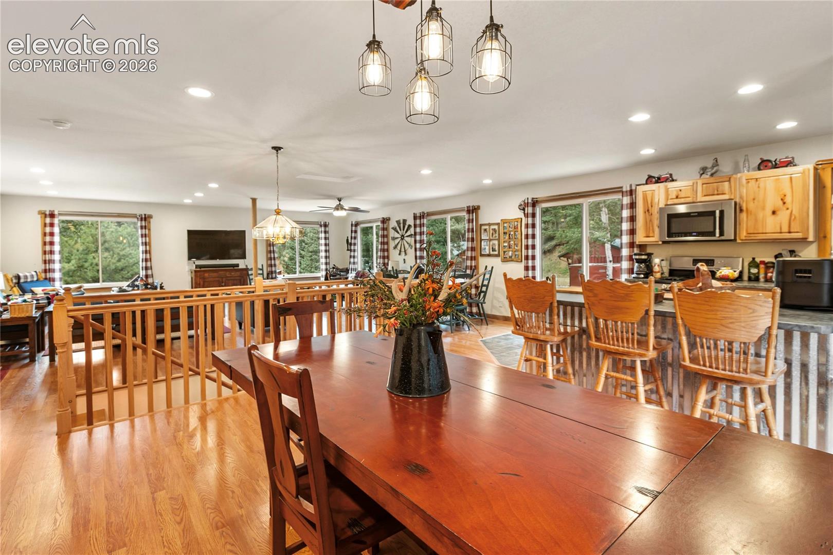 Listing photo 9 for 3912 Trout Creek Road