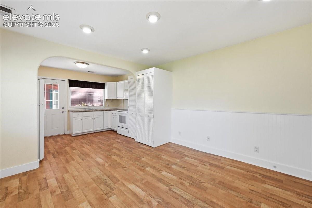 912 Sheridan Avenue, photo 32