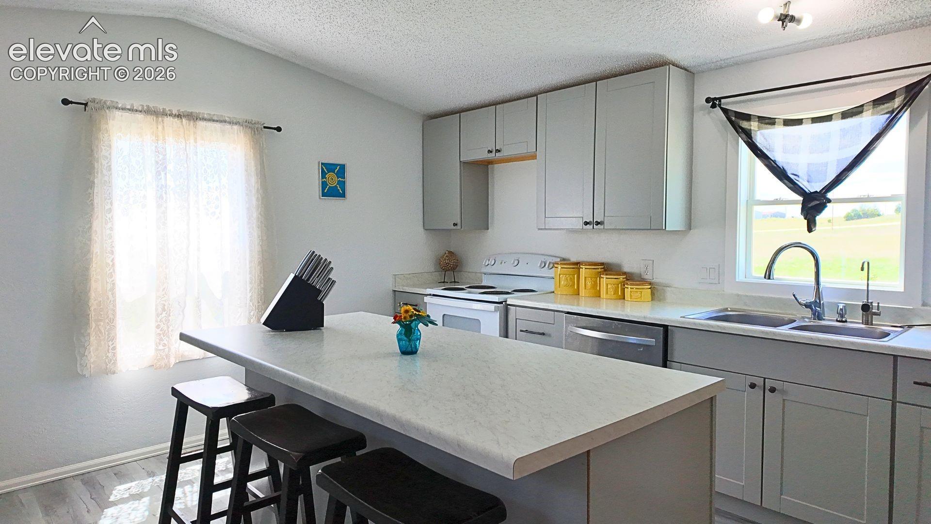 Listing photo 4 for 39030 Alta Vista Road