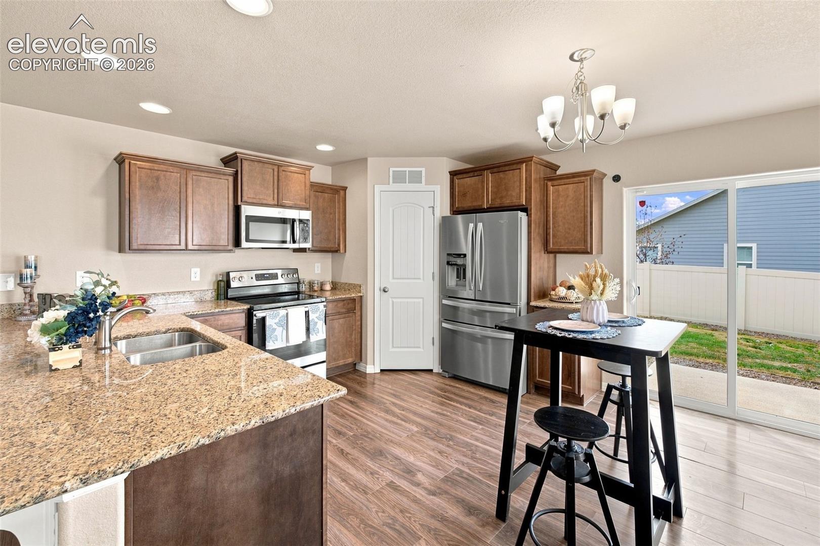 Listing photo 19 for 10864 Traders Parkway