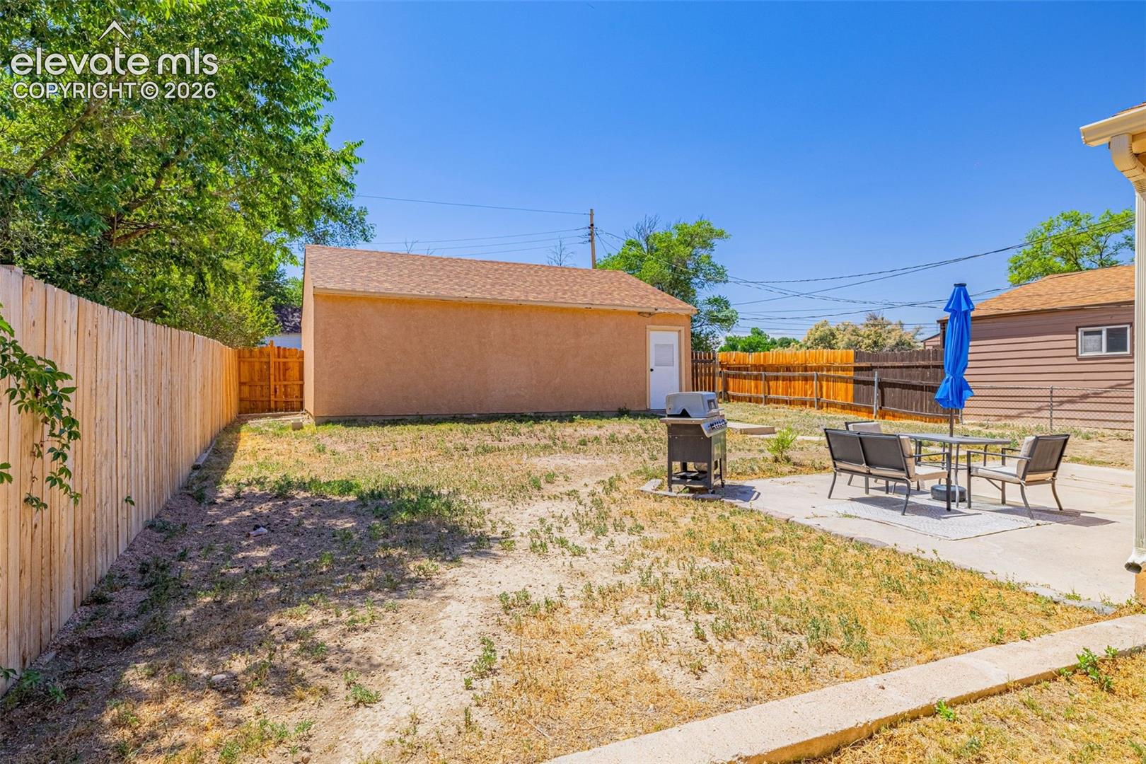 Listing photo 24 for 3023 2nd Avenue