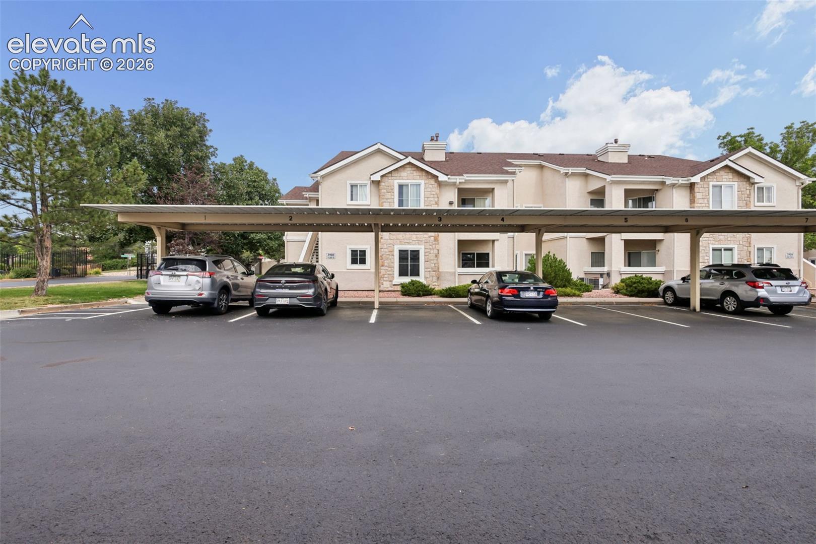 Listing photo 26 for 3910 Strawberry Field Grove A