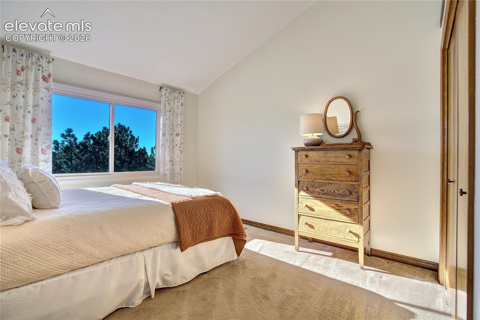 Listing photo 31 for 7215 Suntide Place