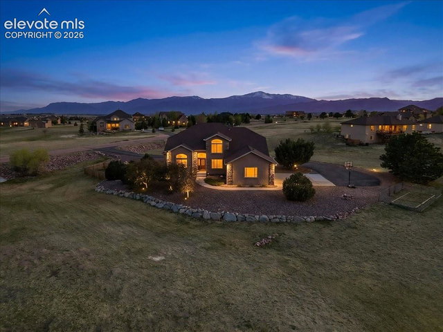9736 Cairngorm Way — listing photo