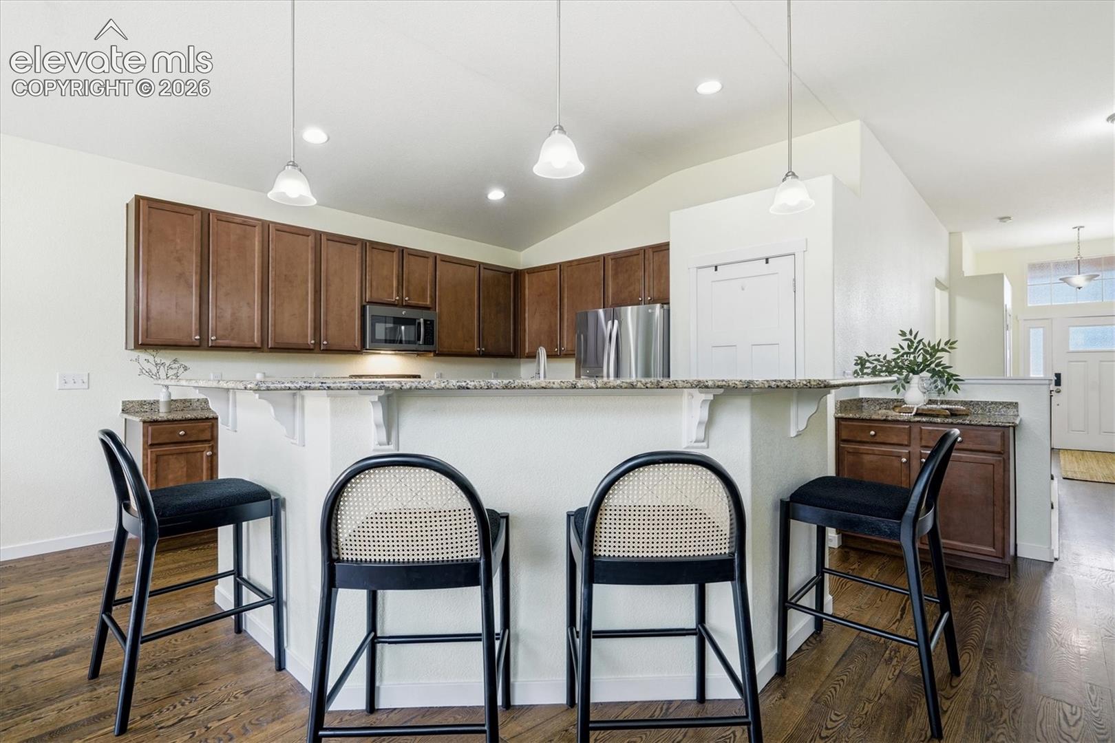 Listing photo 8 for 7384 Bonterra Lane